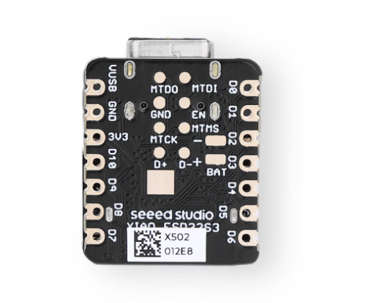 USB-C 단자와 회로 접점이 보이는 Seeed Studio XIAO ESP32-S3 개발보드 뒷면