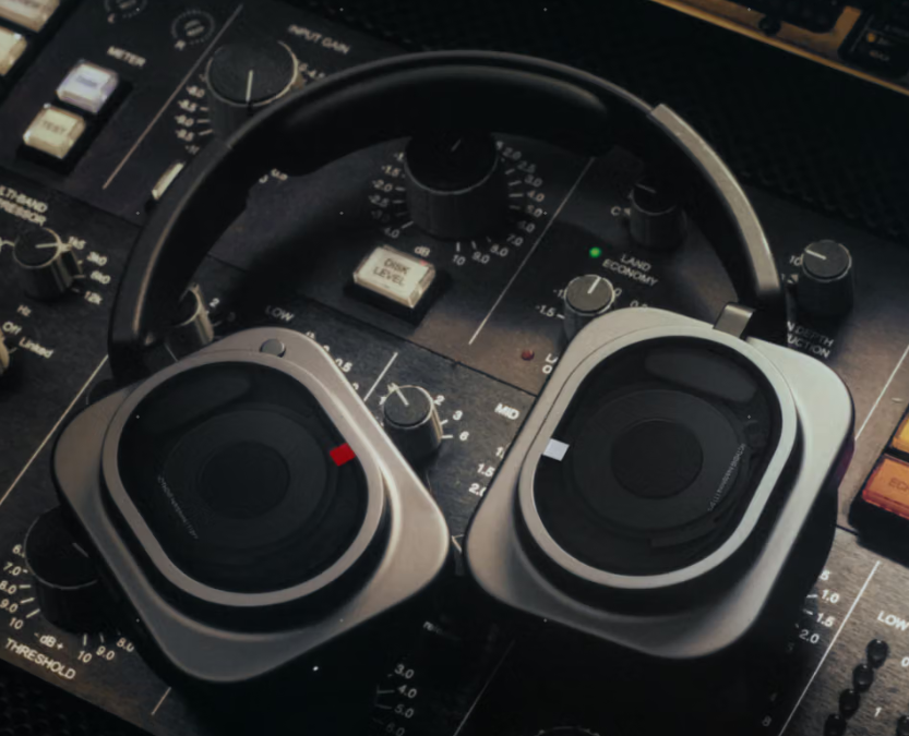 낫띵 Headphone (1) Pro는 역대 가장 진보한 헤드폰에 담은 스튜디오급 정밀함과 디자인 입니다.